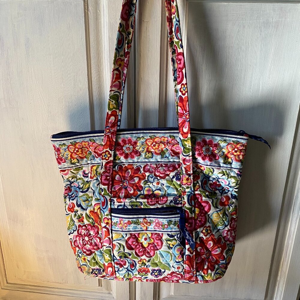 Vera Bradley tote bag